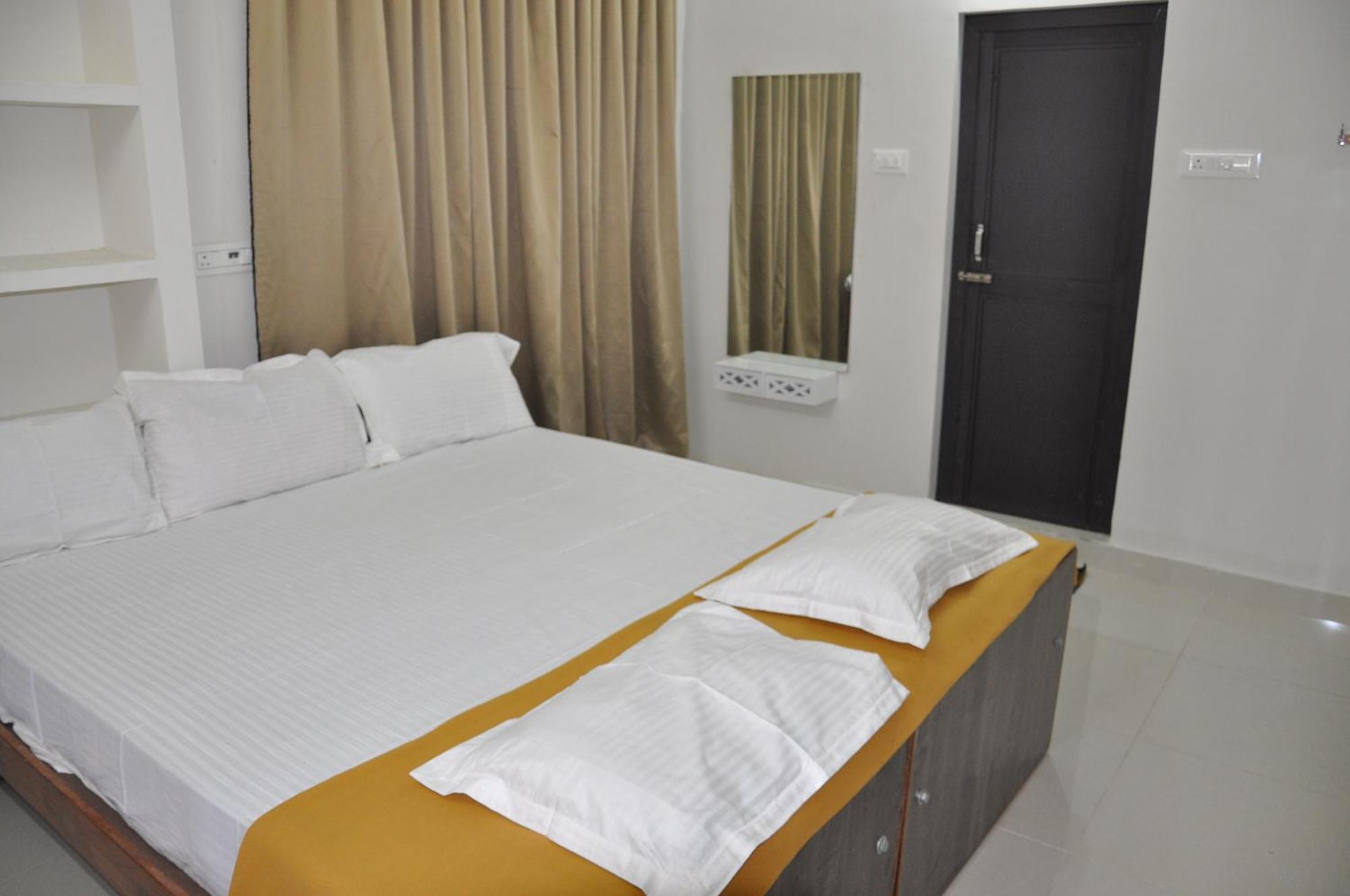 Alaya Rooms Tiruchirappalli Exterior photo